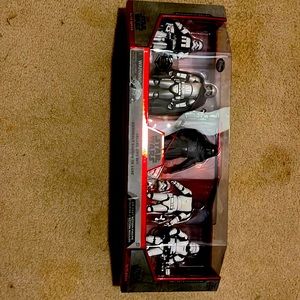 Star Wars Elite Series die cast figures mint in box